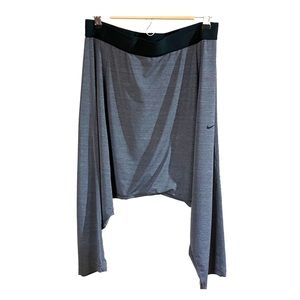 Nike - harem crop
